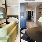 Apartment Mercury Luxe Retreat Wpool Access By Arcocollection *