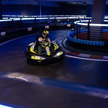 Mercury Luxe Retreat Wpool Access By Arcocollection Apartment