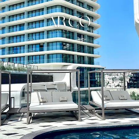 Mercury Luxe Retreat Wpool Access By Arcocollection *
